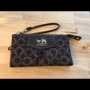 NWT Coach Wristlet